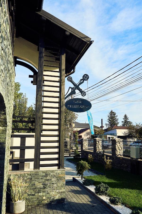 Boutique Hotel Casa Medievala Curtea de Argeş 外观 照片